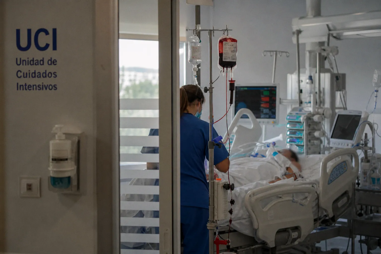 La transfusión precoz de hematíes en sepsis no eleva el riesgo de daño renal agudo