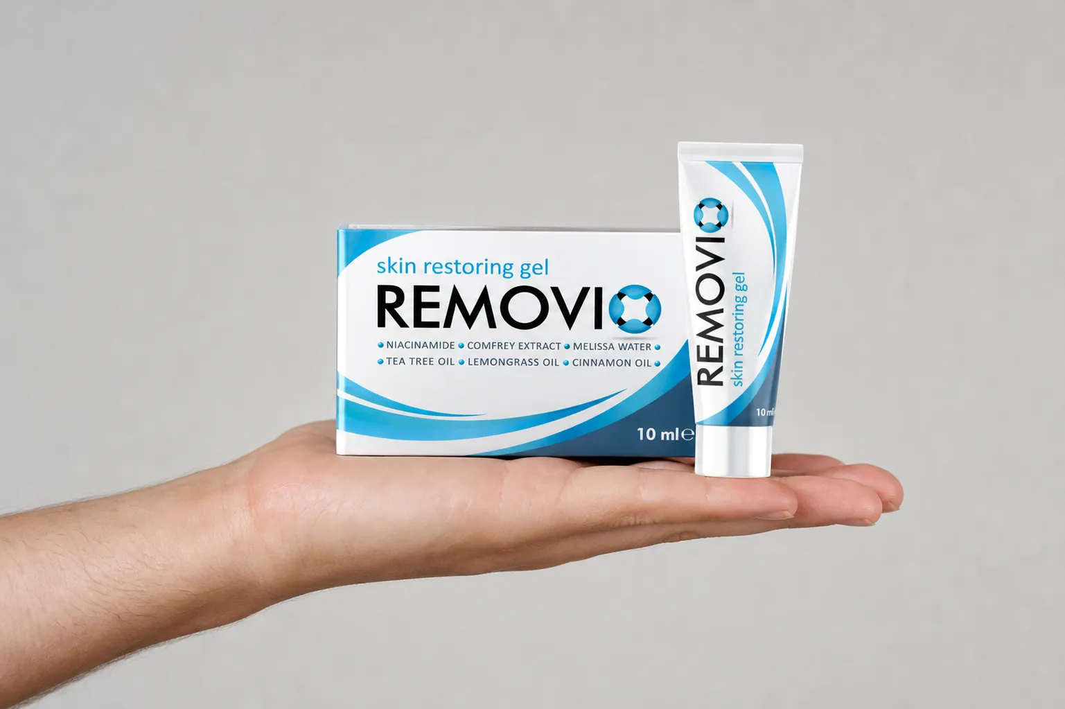 Removio — el envase en la mano